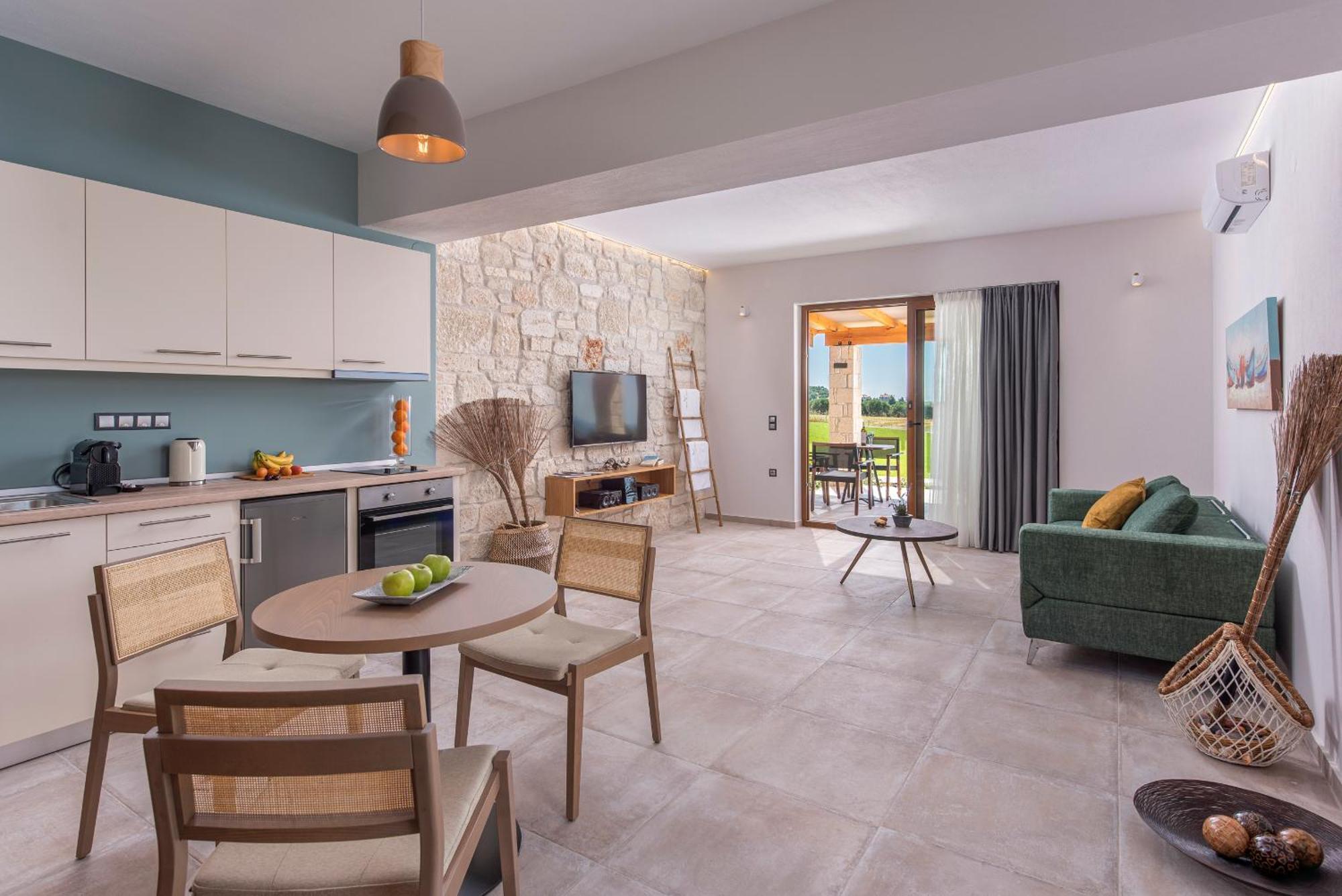 Mint Retreat Suites (Adults Only) Kalandra Room photo